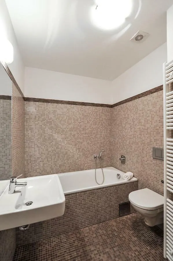 Apartment 18Th Century Baroque Residence Prague